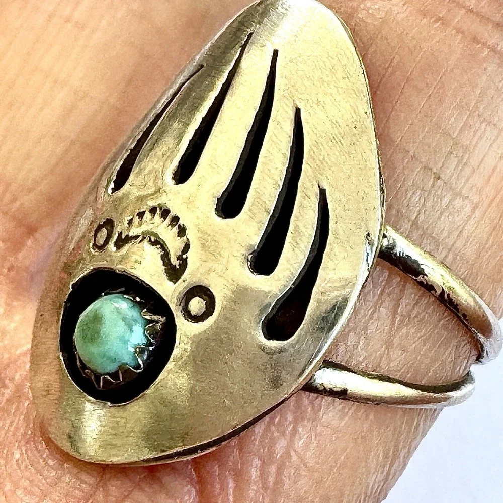 Navajo Bear Paw Turquoise Ring Sz 8 Signed Begay‎ Shadowbox Sterling Native Amer
